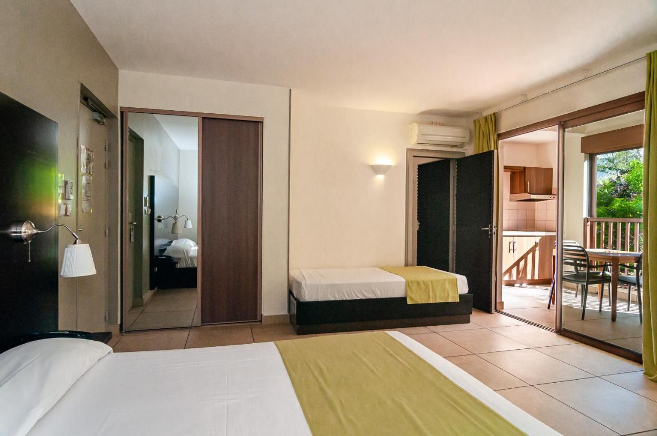 Tama Hotel Saint-Gilles Les Bains Exterior photo